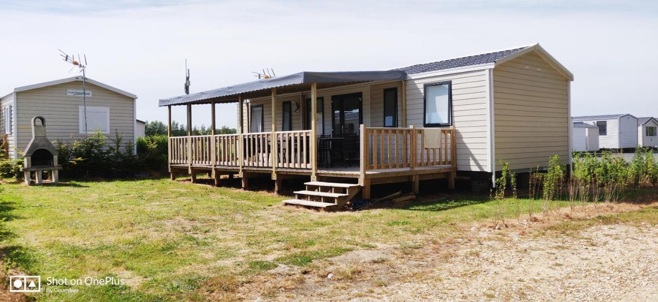 רו Camping La Garenne De Moncourt מראה חיצוני תמונה