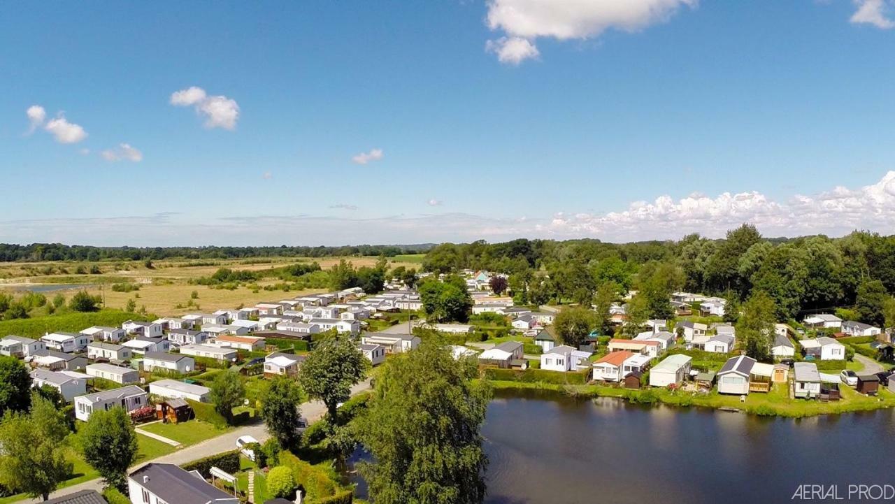 רו Camping La Garenne De Moncourt מראה חיצוני תמונה